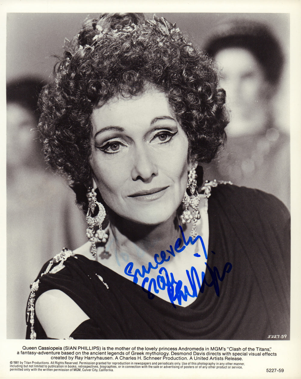 Siân Phillips as Queen Cassiopeia in Clash of the Titans Signed 8x10 Press Photo