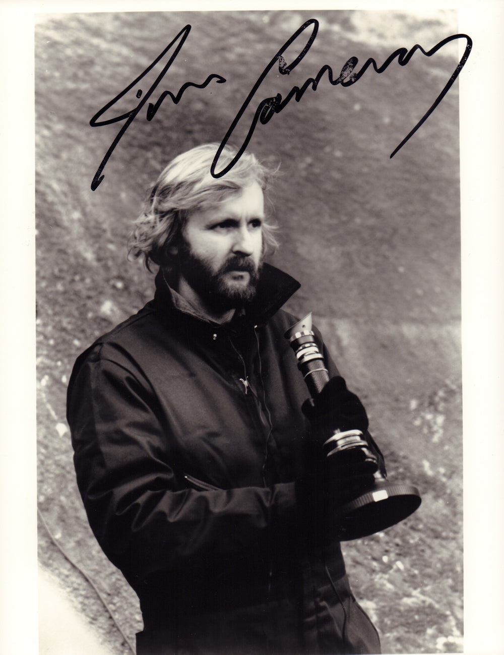 James Cameron Director of Terminator 2: Judgement Day, Titanic, Aliens, & Avatar Signed 8x10 Photo