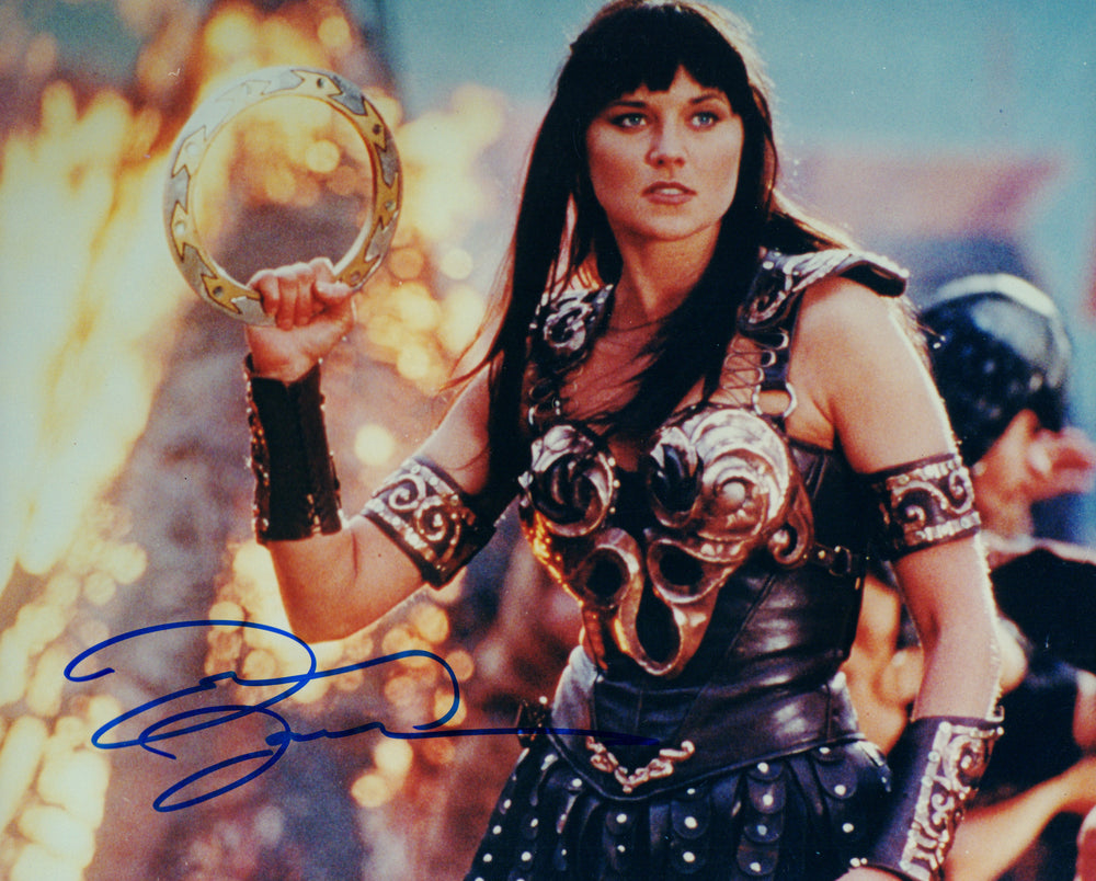 Lucy Lawless as Xena in Xena: Warrior Princess Signed 8x10 Photo