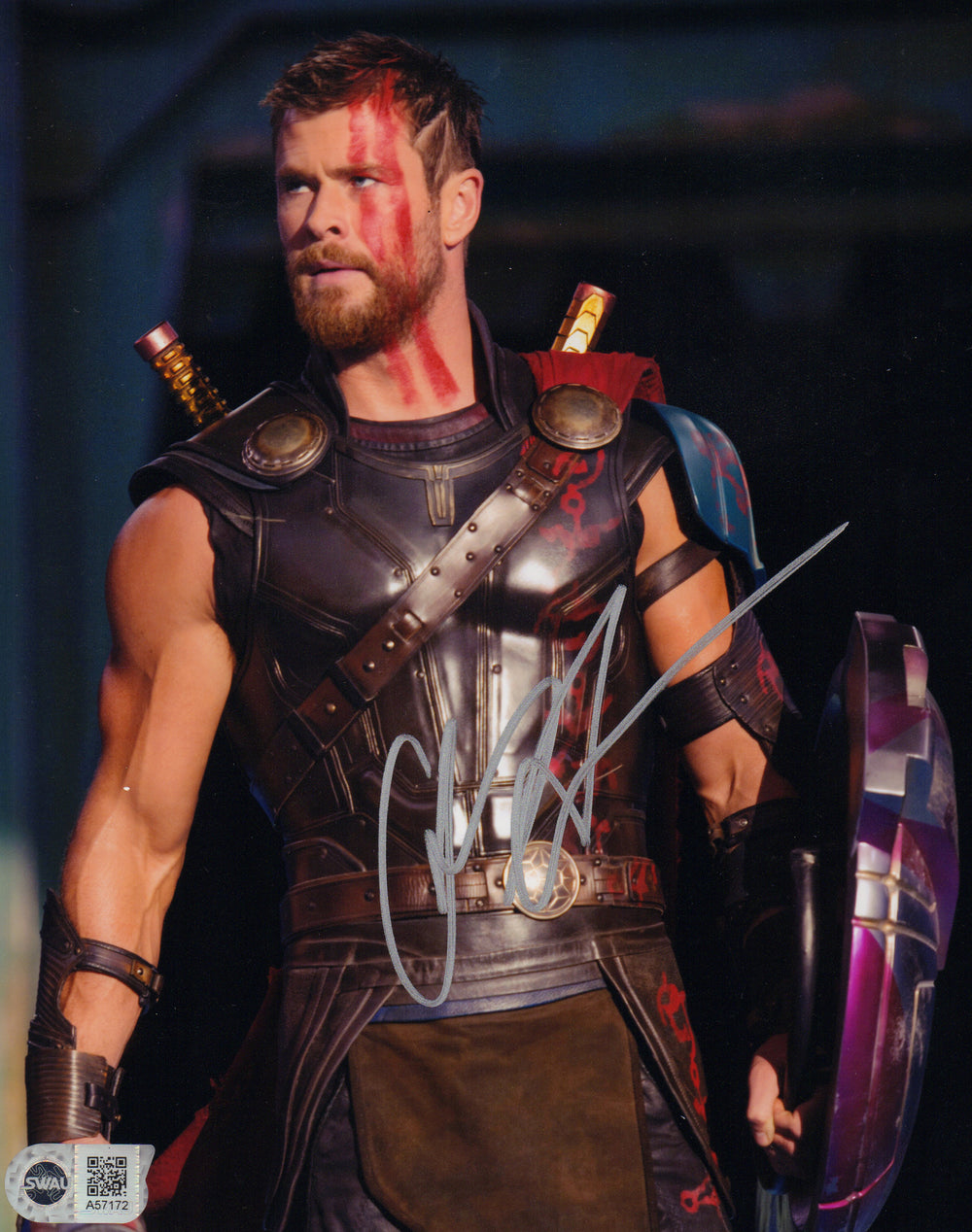 Chris Hemsworth as Thor in Thor: Ragnarok (SWAU) Signed 8x10 Photo