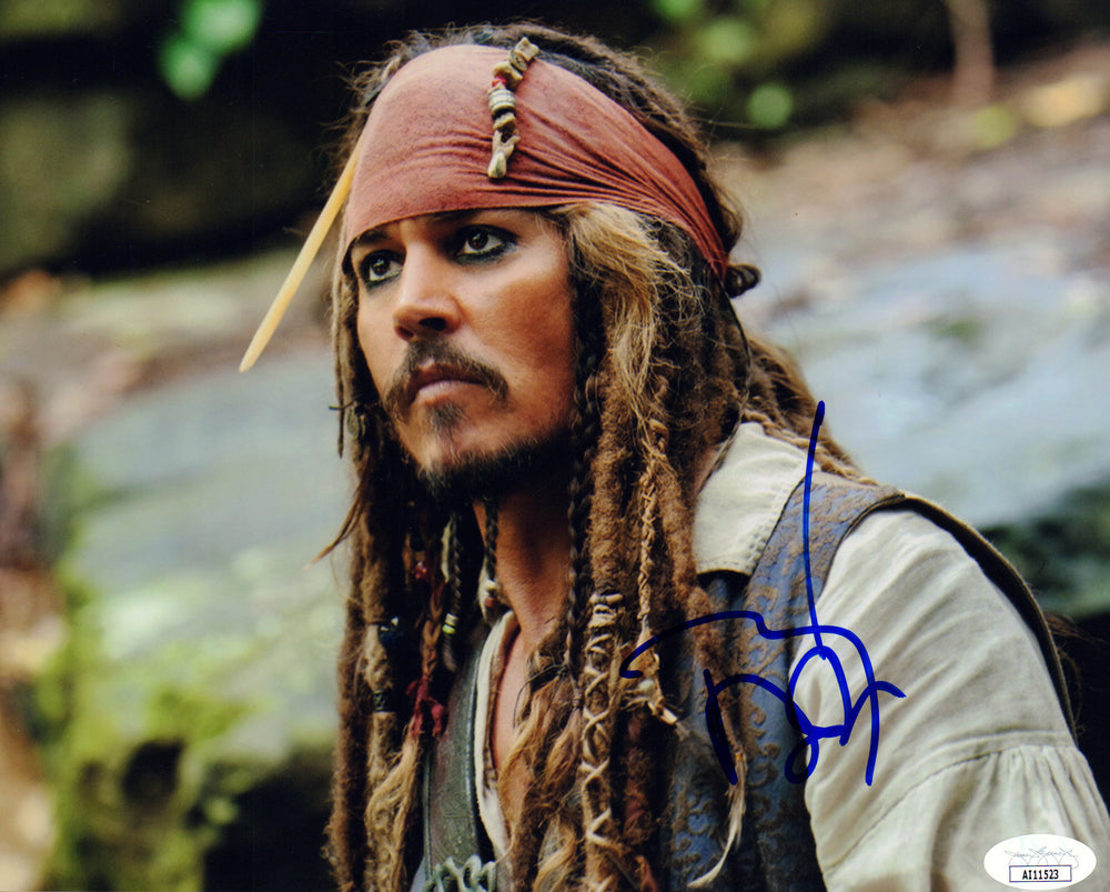 Johnny Depp as Captain Jack Sparrow in Pirates of the Caribbean Signed 8x10 Photo