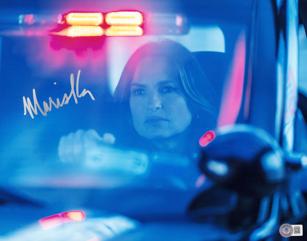 Mariska Hargitay as Detective Olivia Benson in Law and Order: SVU Special Victims Unit (Beckett) Signed 11x14 Photo