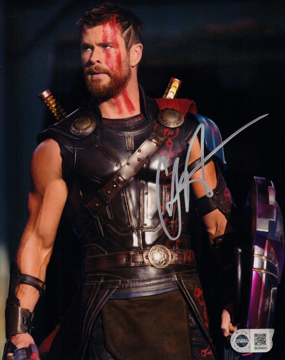 Chris Hemsworth as Thor in Thor: Ragnarok (SWAU) Signed 8x10 Photo