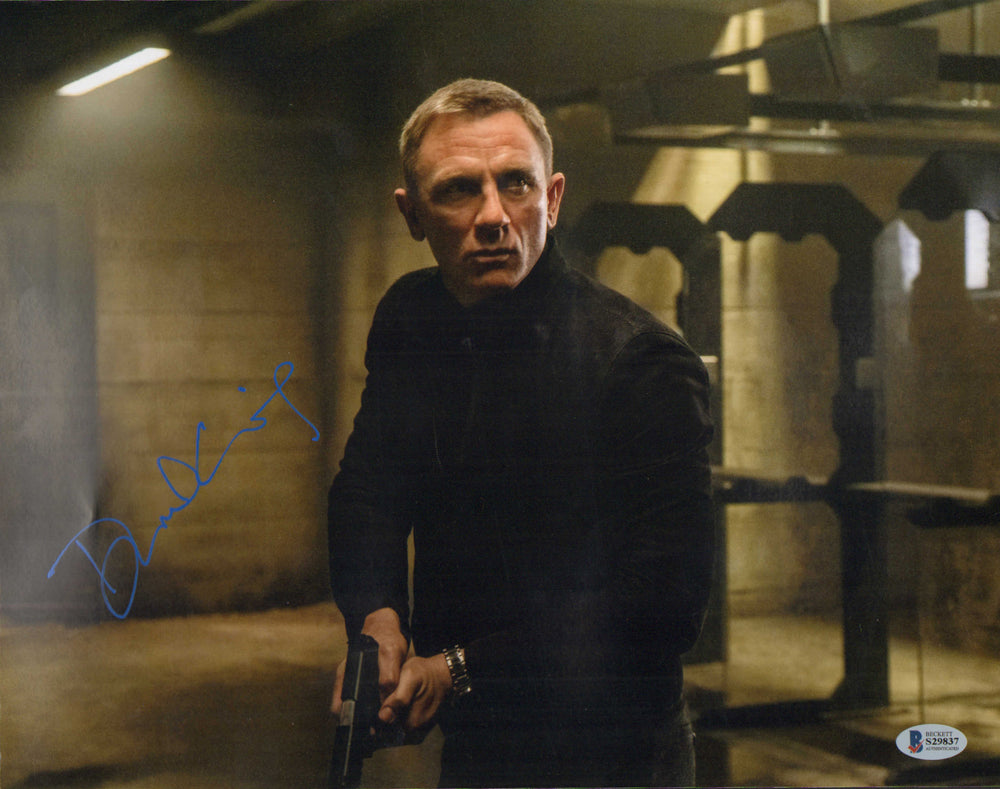 Daniel Craig as James Bond in James Bond 007 Spectre (Beckett) Signed 11x14 Photo