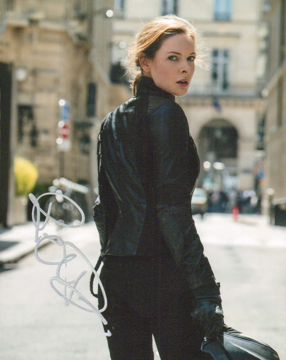 Rebecca Ferguson as Ilsa Faust in Mission: Impossible - Rogue Nation Signed 8x10 Photo