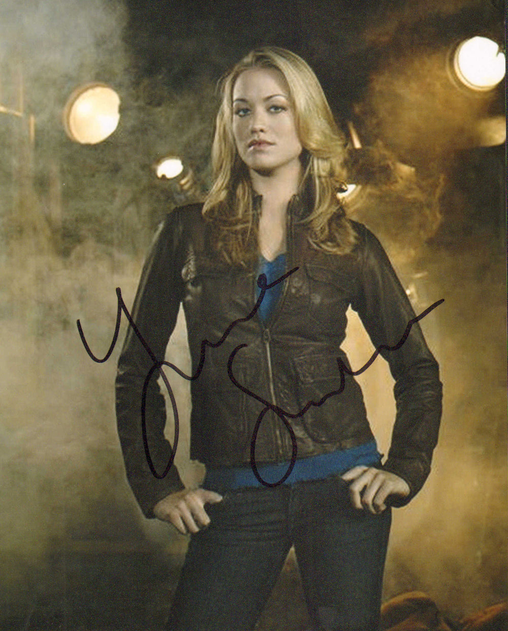 Yvonne Strahovski as Sarah Walker in Chuck (Signing Dreams) Signed 8x10 Photo