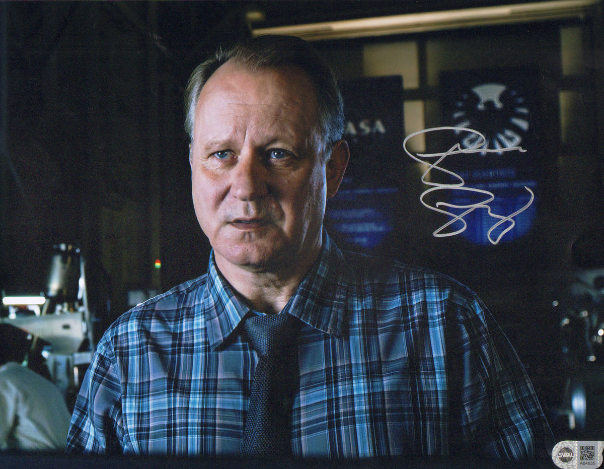 Stellan Skarsgård as Erik Selvig in Marvel's The Avengers (SWAU) Signe ...