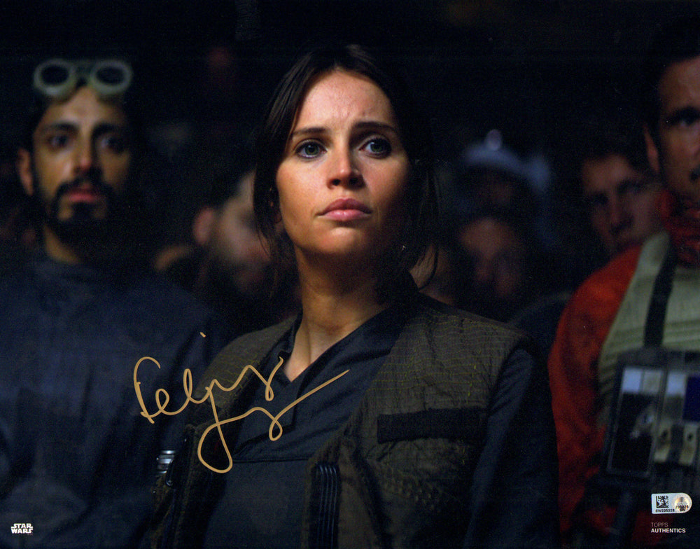 Felicity Jones as Jyn Erso in Rogue One: A Star Wars Story (Topps SW Authentics) Signed 11x14 Photo