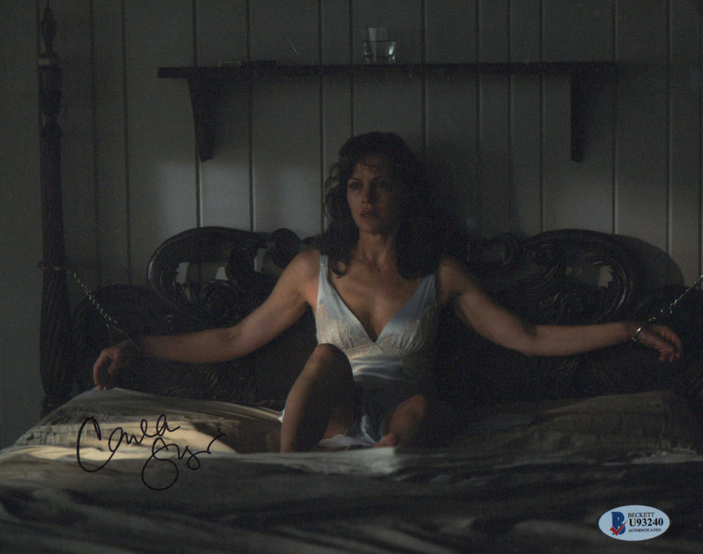 Carla Gugino as Jessie Burlingame in Gerald's Game (Beckett) Signed 8x10 Photo