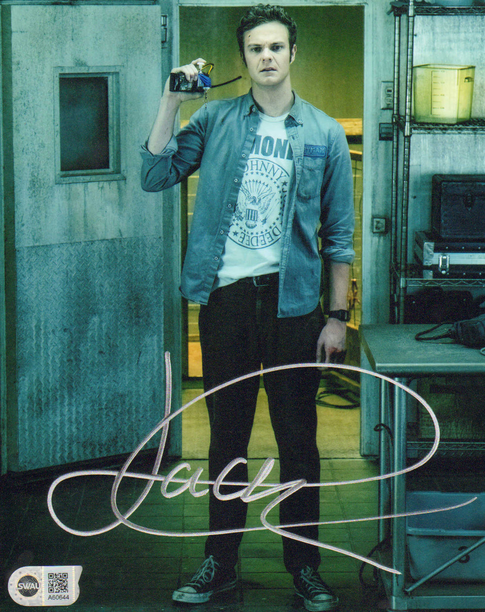 Jack Quaid as Hughie Campbell in The Boys (SWAU) Signed 8x10 Photo