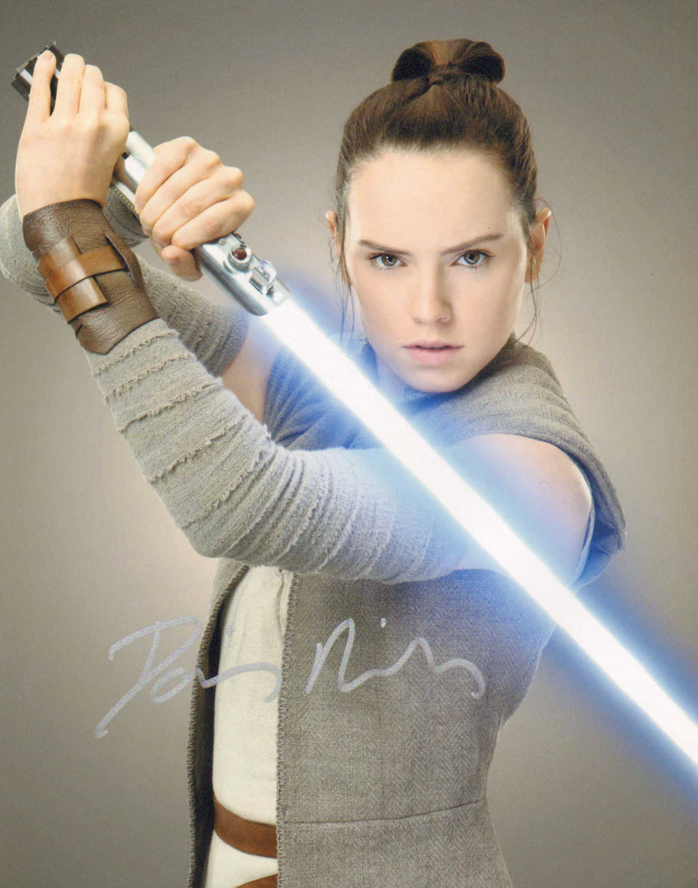 Daisy Ridley as Rey in Star Wars: The Last Jedi (Beckett Witnessed) Signed 8x10 Photo