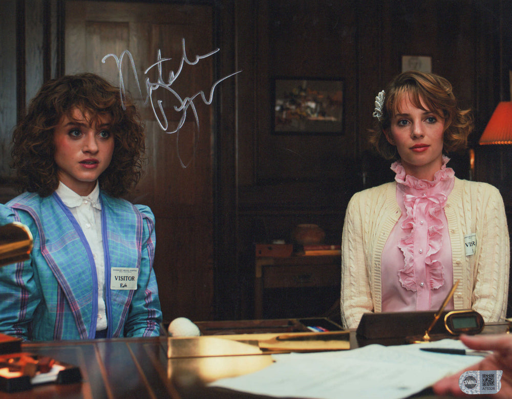 Natalia Dyer as  Nancy Wheeler in Stranger Things (SWAU Authenticated) Signed 11x14 Photo