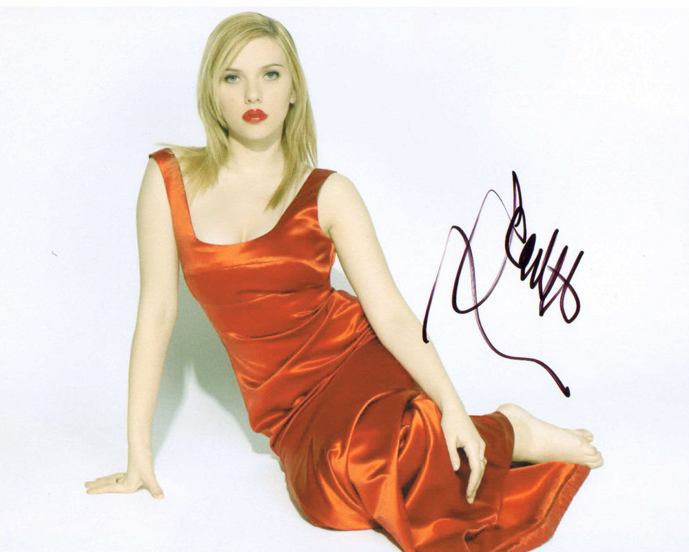 Scarlett Johansson Black Widow from Marvel's Avengers Sexy Signed 8x10 Photo