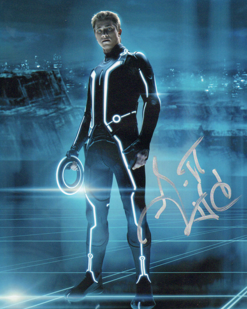 Garrett Hedlund as Sam Flynn in Tron: Legacy Signed 8x10 Photo