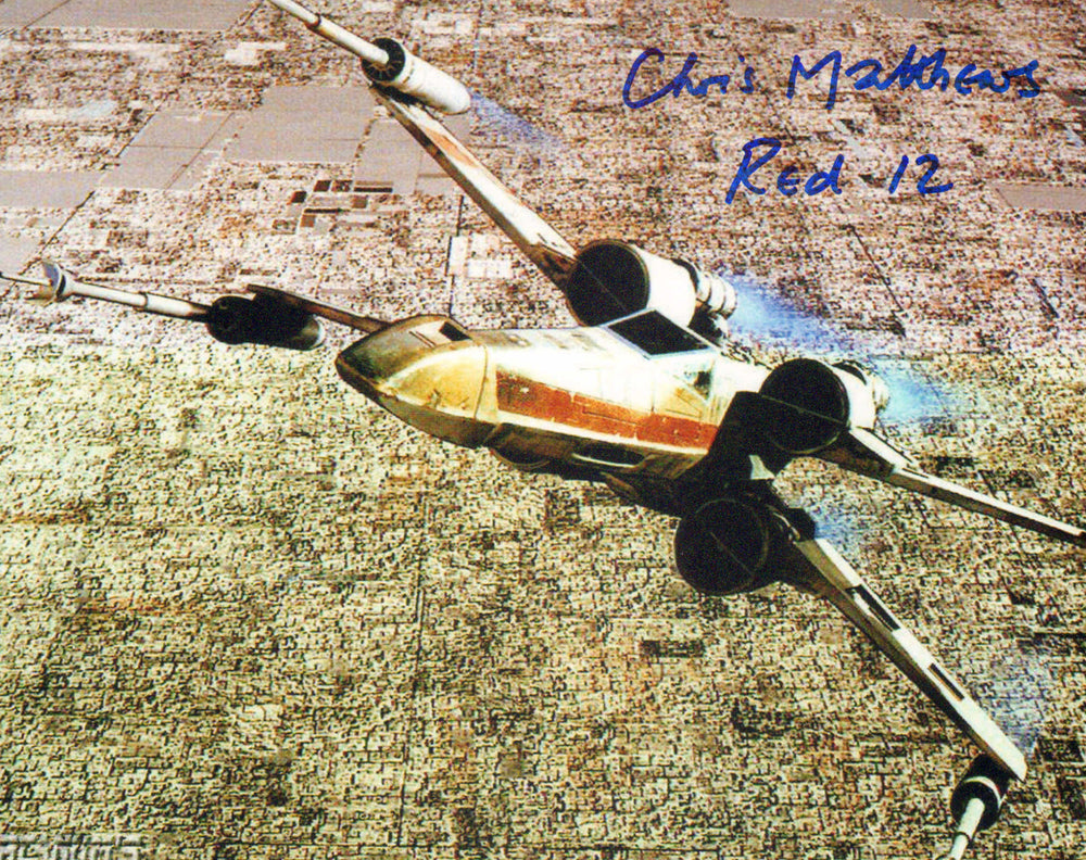 Chris Matthews as Puck Naeco/Rebel Pilot in Star Wars: A New Hope signed 8x10 Photo