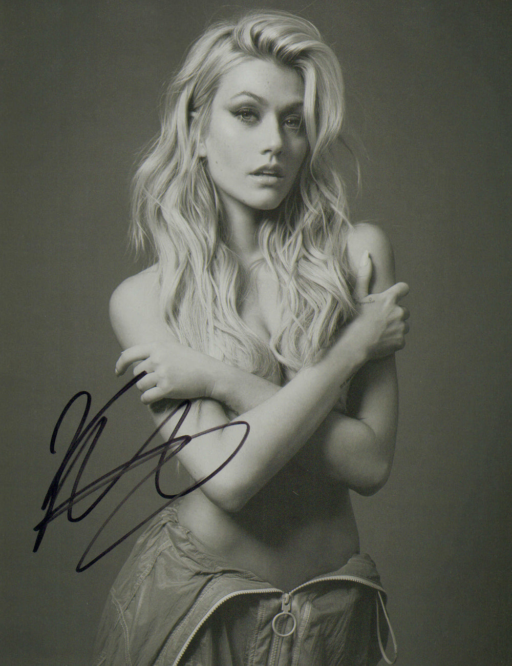 Katherine Mcnamara in Arrow & Shadowhunters Sexy Signed 11x14 Photo