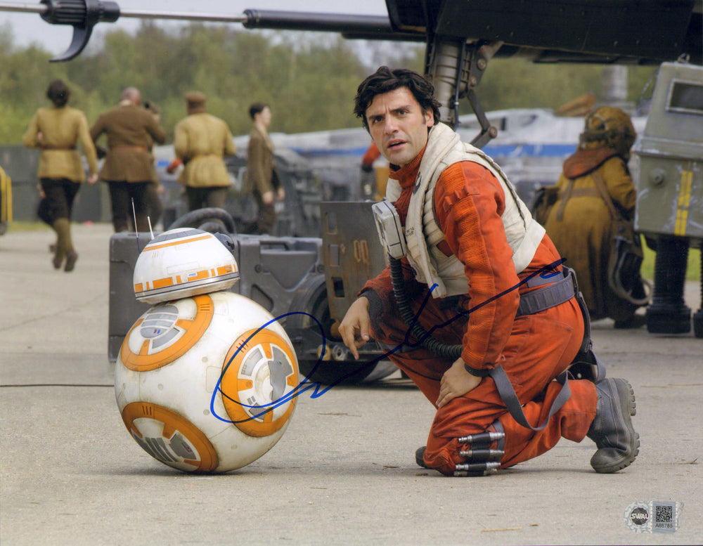 Oscar Isaac as Poe Dameron in Star Wars: The Force Awakens (SWAU) Signed 11x14 Photo
