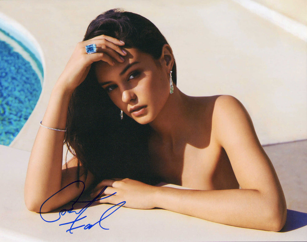Courtney Eaton from Yellowjackets, Mad Max: Fury Road, & Gods of Egypt Sexy Signed 11x14 Photo