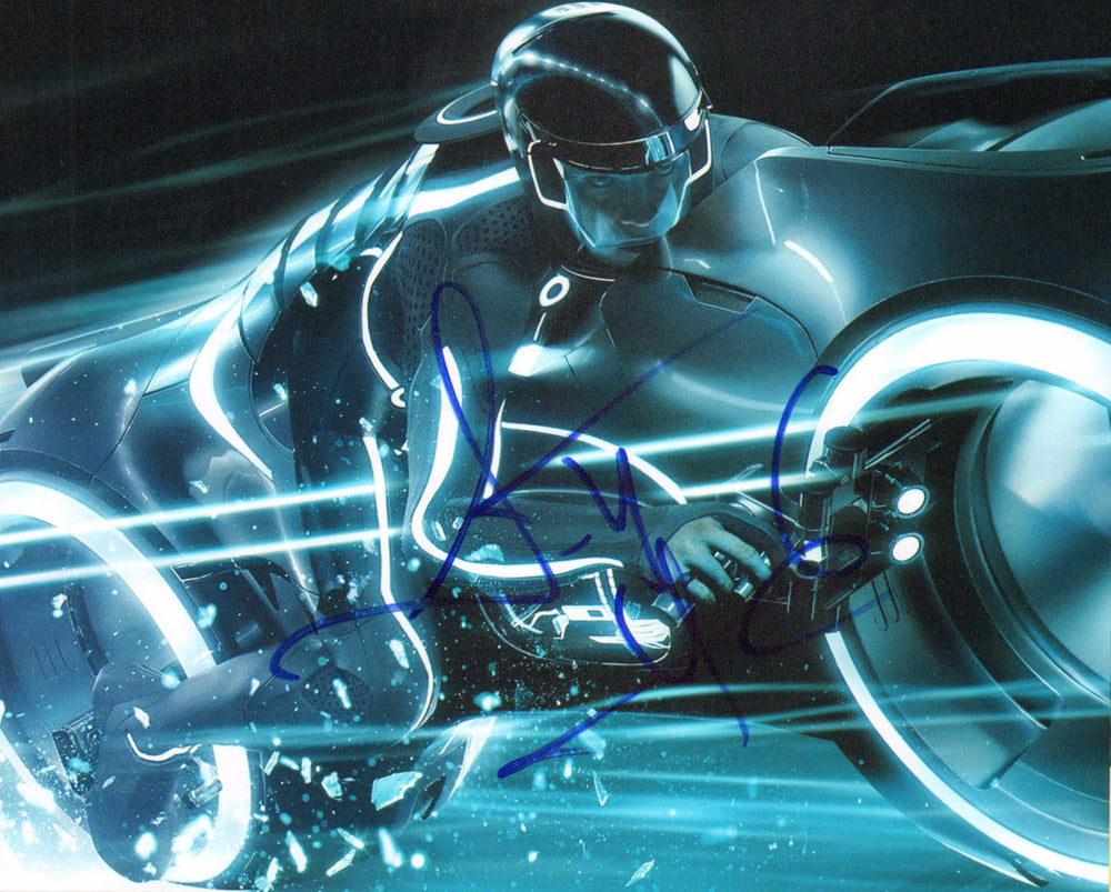 Garrett Hedlund as Sam Flynn in Tron: Legacy Signed 8x10 Photo
