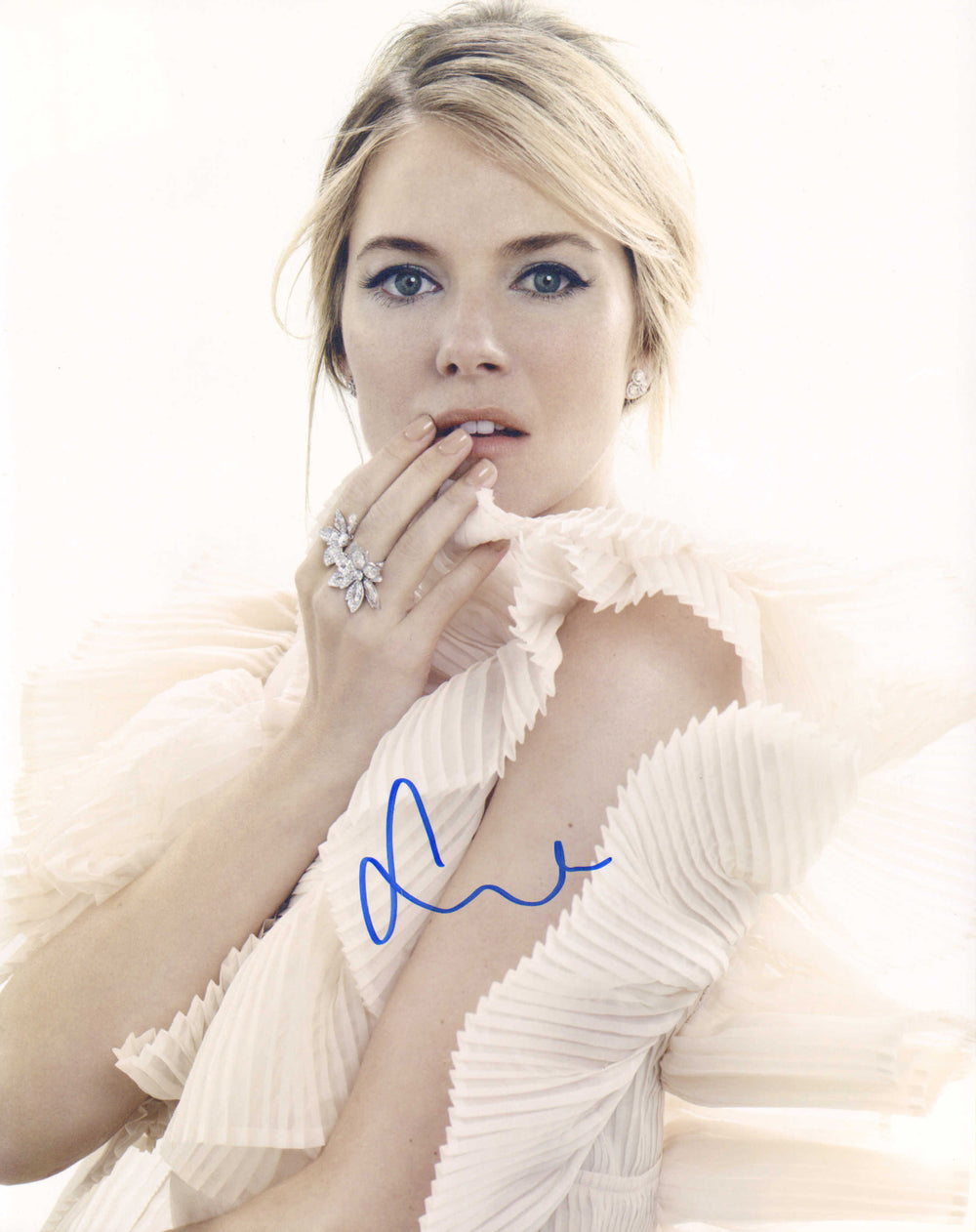 Sienna Miller from Layer Cake & G.I. Joe: The Rise of Cobra Sexy Signed 11x14 Photo