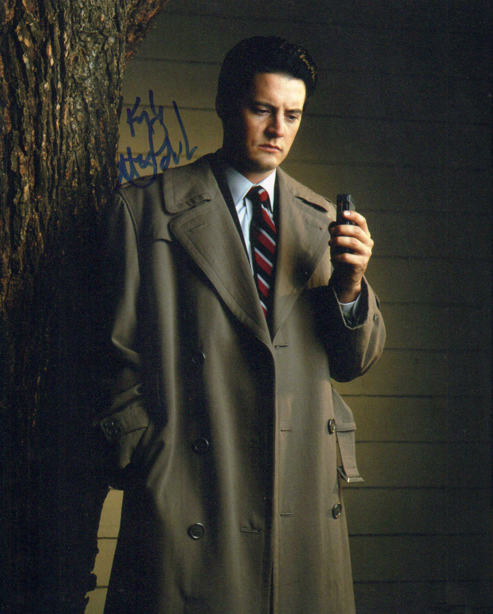 Kyle MacLachlan as Dale Cooper in Twin Peaks Signed 8x10 Photo