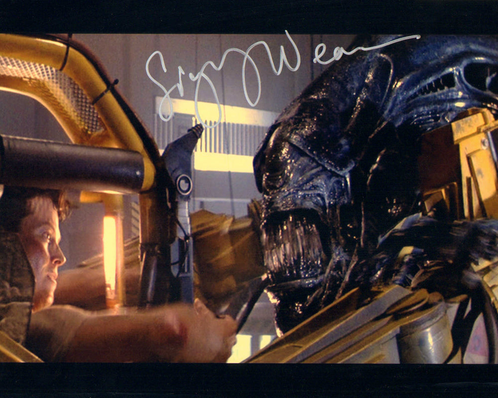 Sigourney Weaver as Ripley in Aliens Signed 8x10 Photo