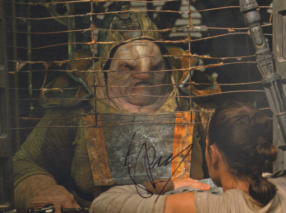 Simon Pegg as Unkar Plutt in Star Wars: The Force Awakens Signed 11x14 Photo