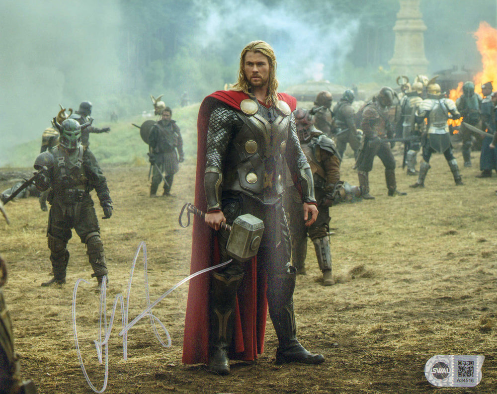 Chris Hemsworth as Thor in Thor: The Dark World (SWAU) Signed 8x10 Photo