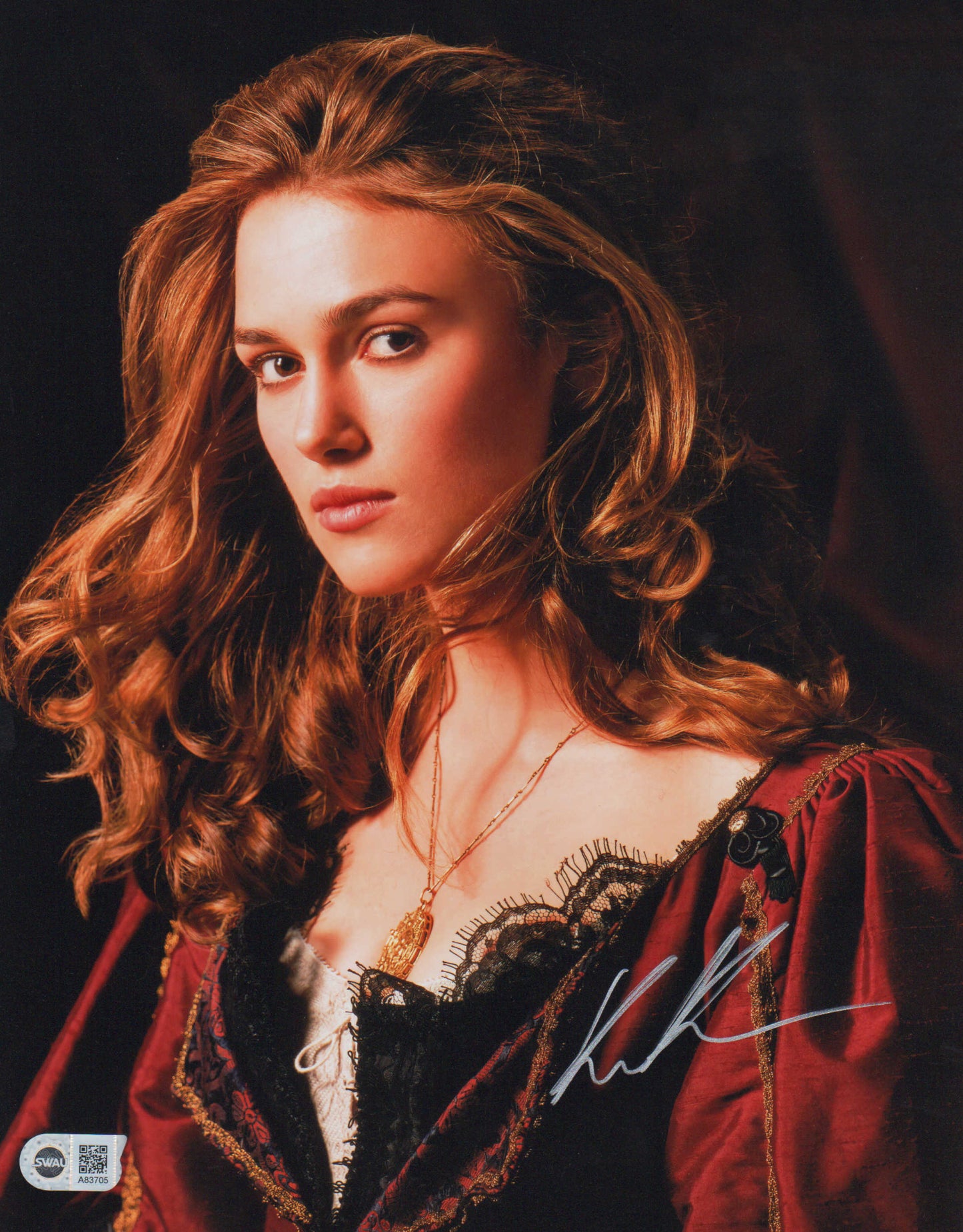 Keira Knightley as Elizabeth Swann in Pirates of the Caribbean: The Cu –  SWAU Auction