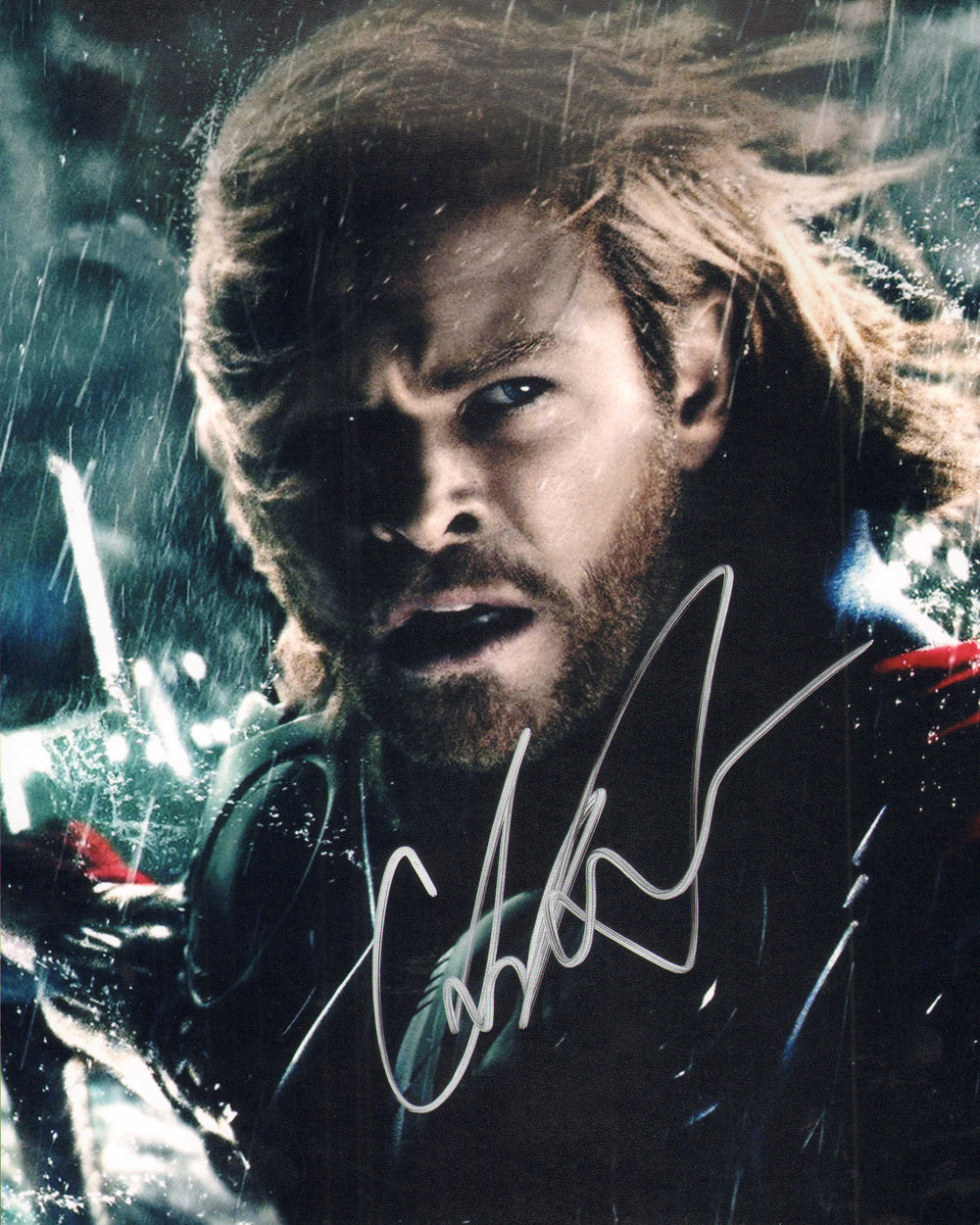 Chris Hemsworth as Thor in Thor Signed 8x10 Photo