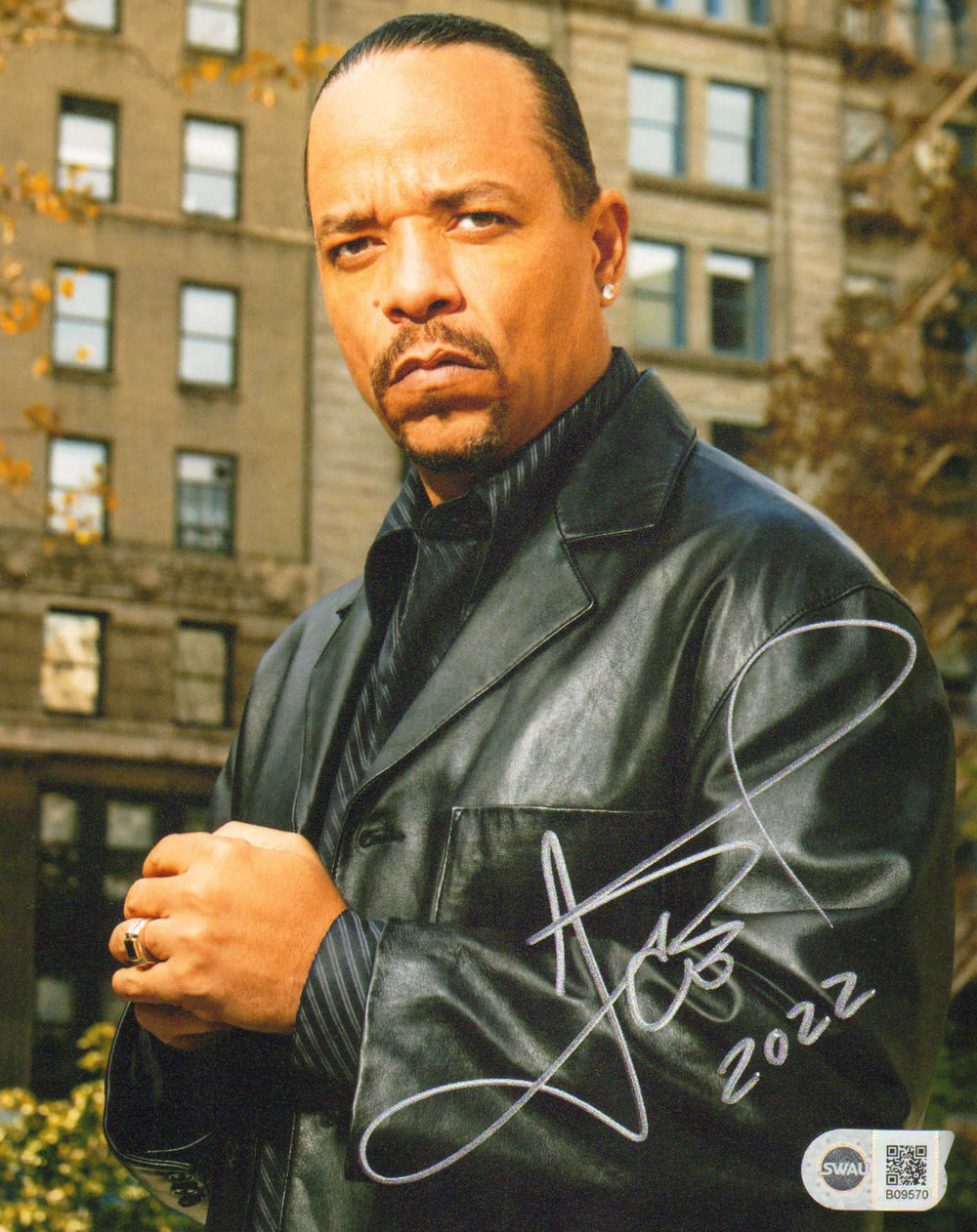 Ice-T as Detective Fin Tutuola in Law and Order: Special Victims Unit (SWAU) Signed 8x10 Photo