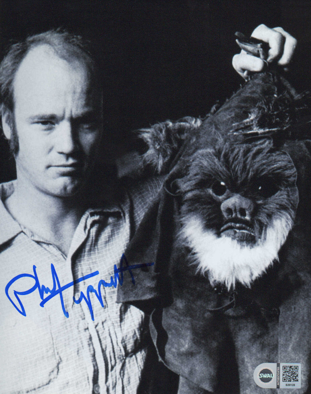 Phil Tippett ILM Visual Effects Artist with Ewok Behind the Scenes of Star Wars: Return of the Jedi (SWAU) Signed 8x10 Photo