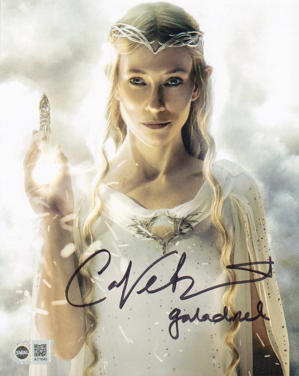Cate Blanchett as Galadriel with Crystal Phial in The Hobbit: An Unexpected Journey (SWAU) Signed 8x10 Photo