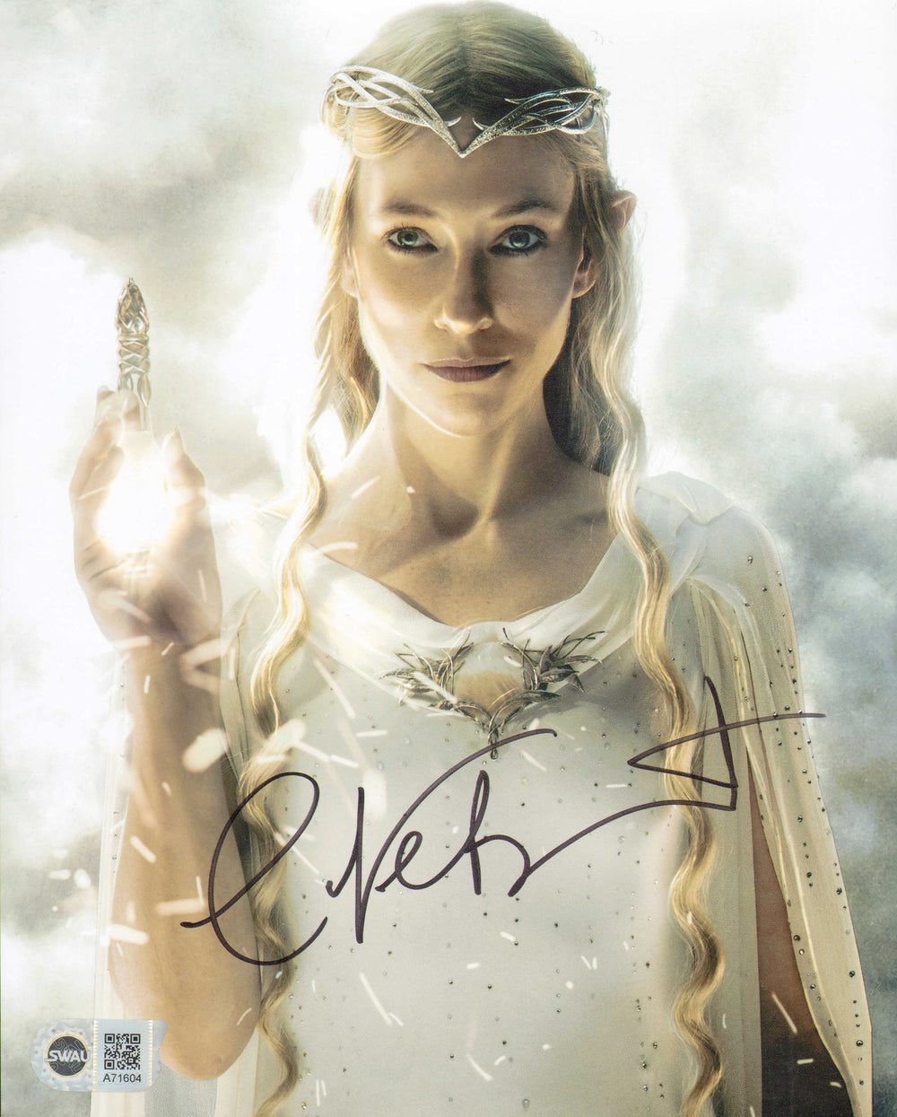 Cate Blanchett as Galadriel with Crystal Phial in The Hobbit: An Unexpected Journey (SWAU) Signed 8x10 Photo