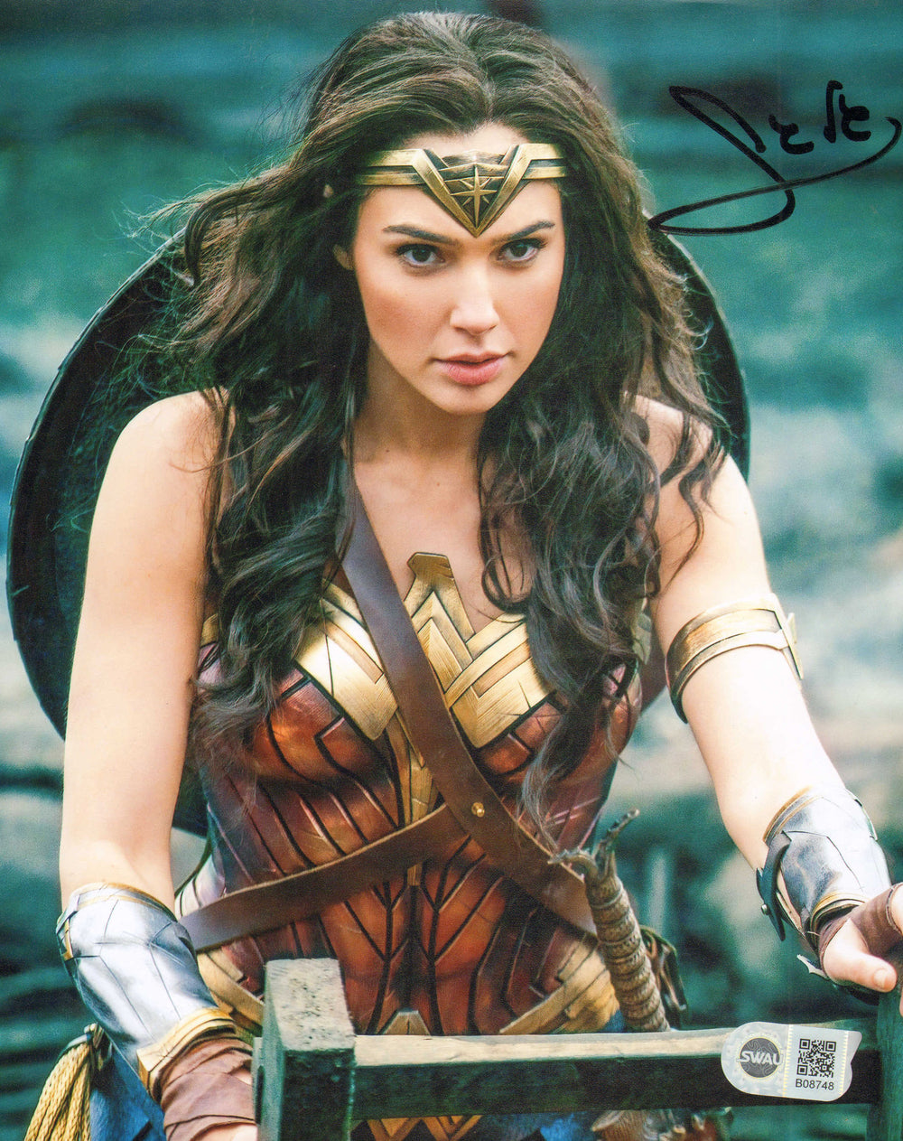 Gal Gadot as Diana Prince / Wonder Woman in Wonder Woman (SWAU) Signed 8x10 Photo