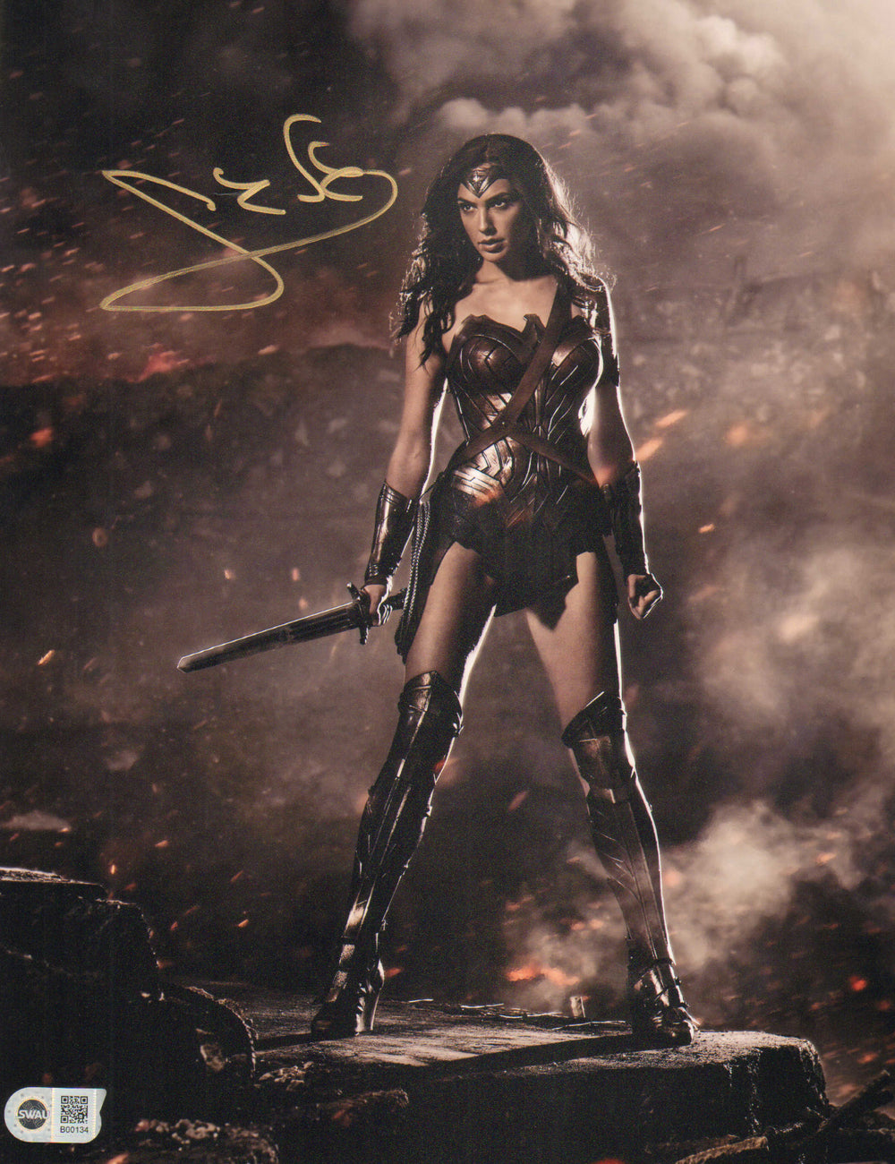 Gal Gadot as Wonder Woman in Batman v Superman: Dawn of Justice (SWAU) Signed 11x14 Photo