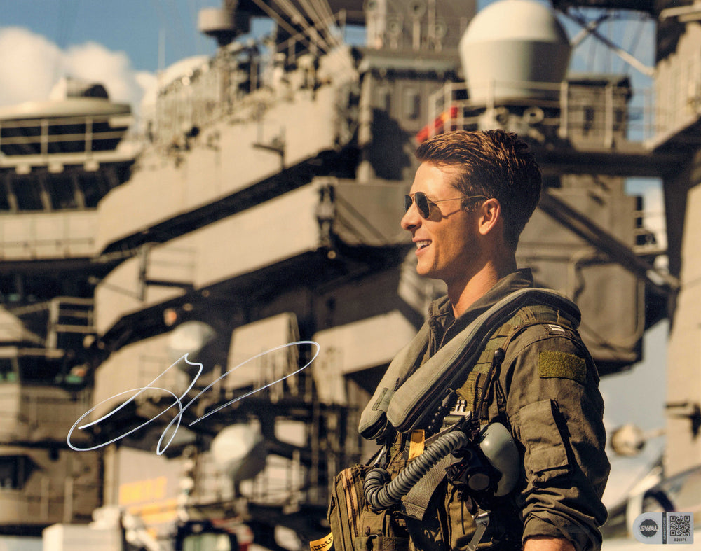 Glen Powell as Jake 'Hangman' Seresin in Top Gun: Maverick (SWAU) Signed 11x14 Photo