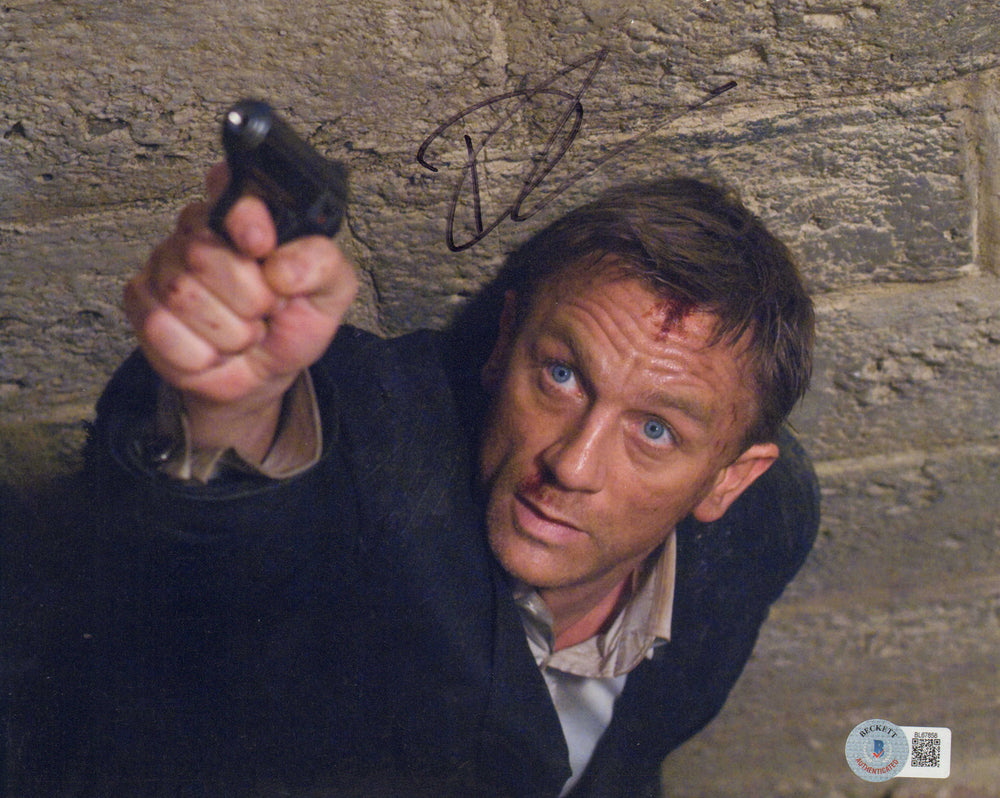 Daniel Craig as James Bond in James Bond 007: Quantum of Solace (Beckett) Signed 8x10 Photo