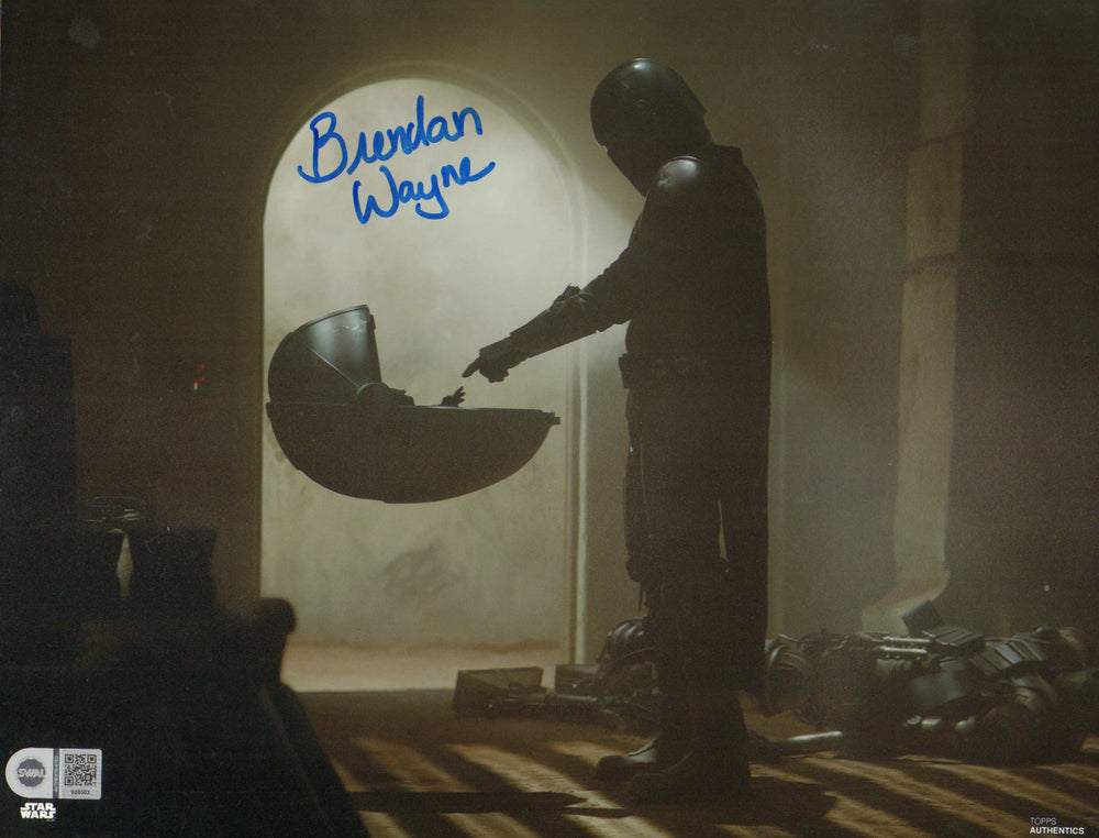 Brendan Wayne as the Mandalorian in Star Wars: The Mandalorian (SWAU) Signed 11x14 Photo