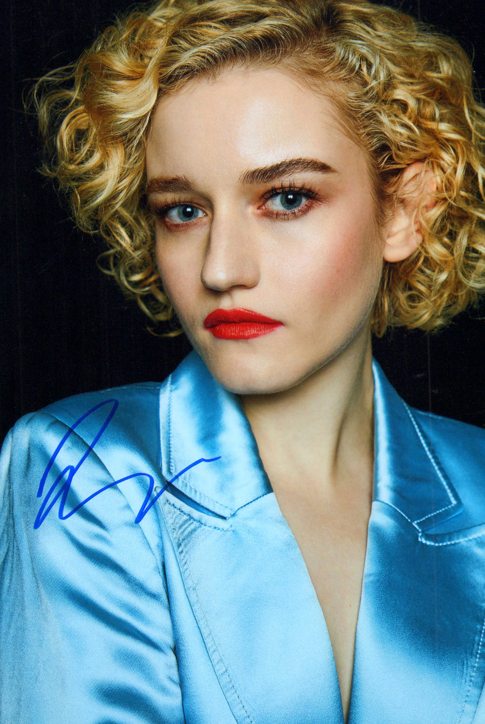 Julia Garner from The Perks of Being a Wallflower, Ozark, & Inventing Anna Signed 8x12 Photo