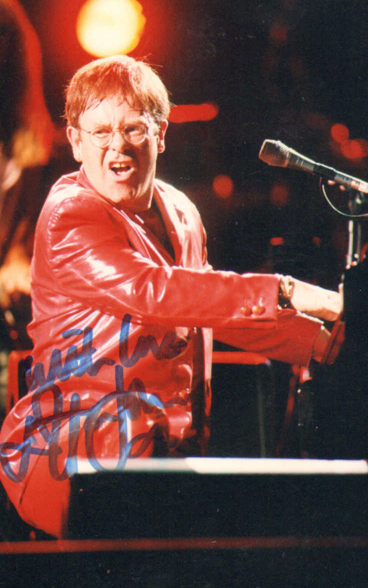 Elton John Singer, Songwriter, & Pianist Signed 4x6 Photo