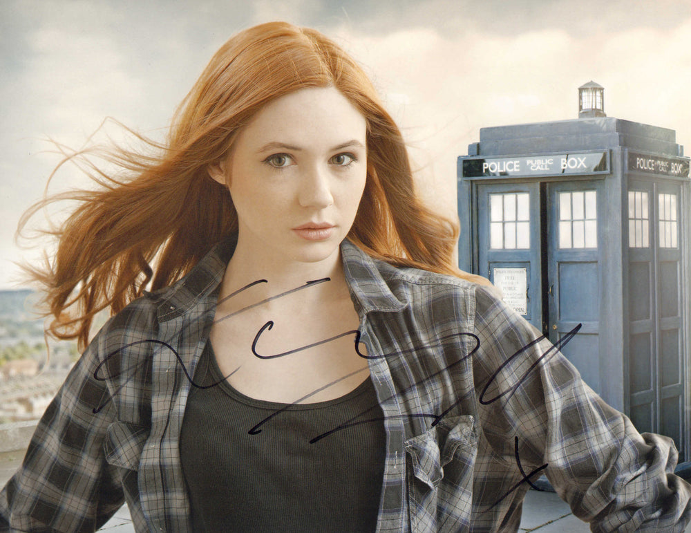 Karen Gillan as Amy Pond in Doctor Who Signed 11x14 Photo