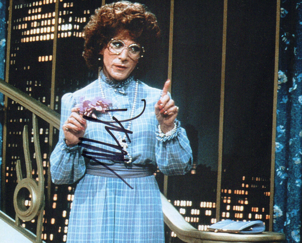 Dustin Hoffman as Michael Dorsey / Dorothy Michaels in Tootsie Signed 8x10 Photo