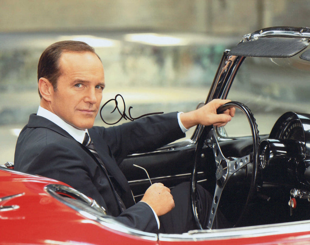 Clark Gregg as Agent Phil Coulson in Agents of S.H.I.E.L.D. Signed 8x10 Photo
