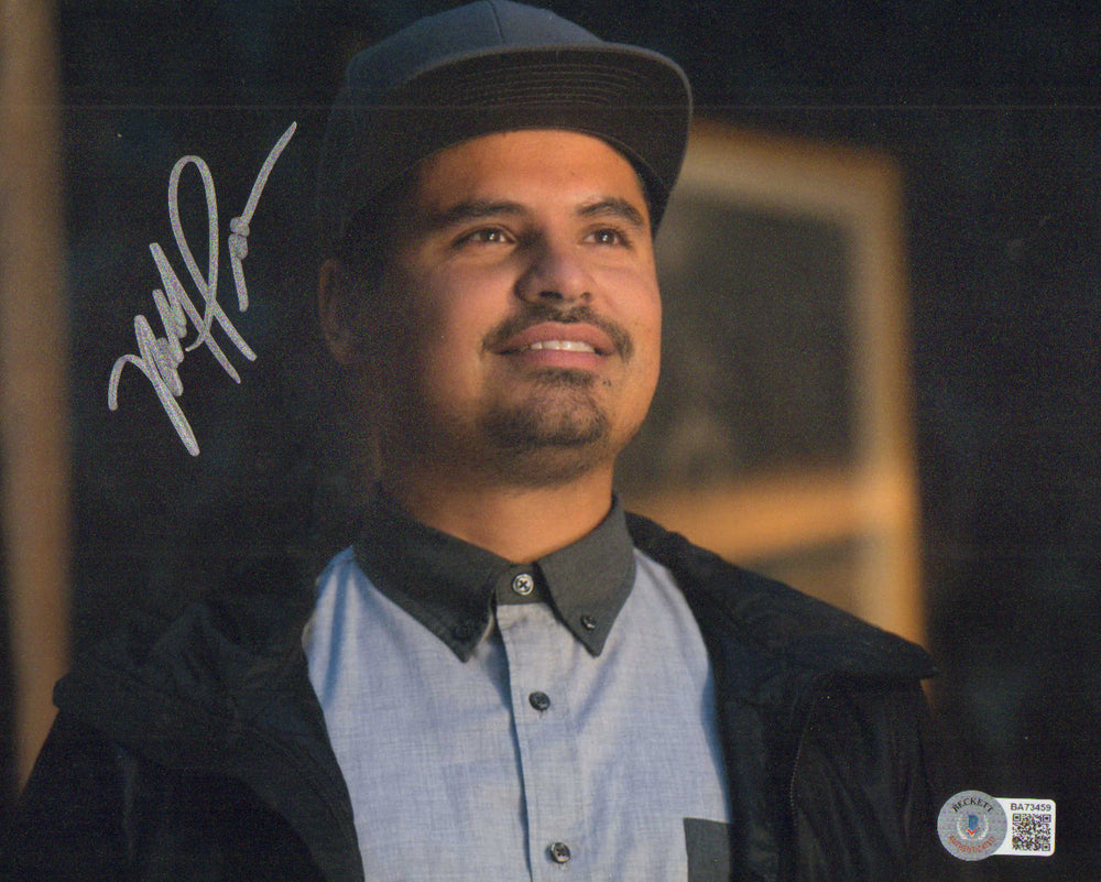 Michael Peña as Luis in Ant-Man (Beckett) Signed 8x10 Photo