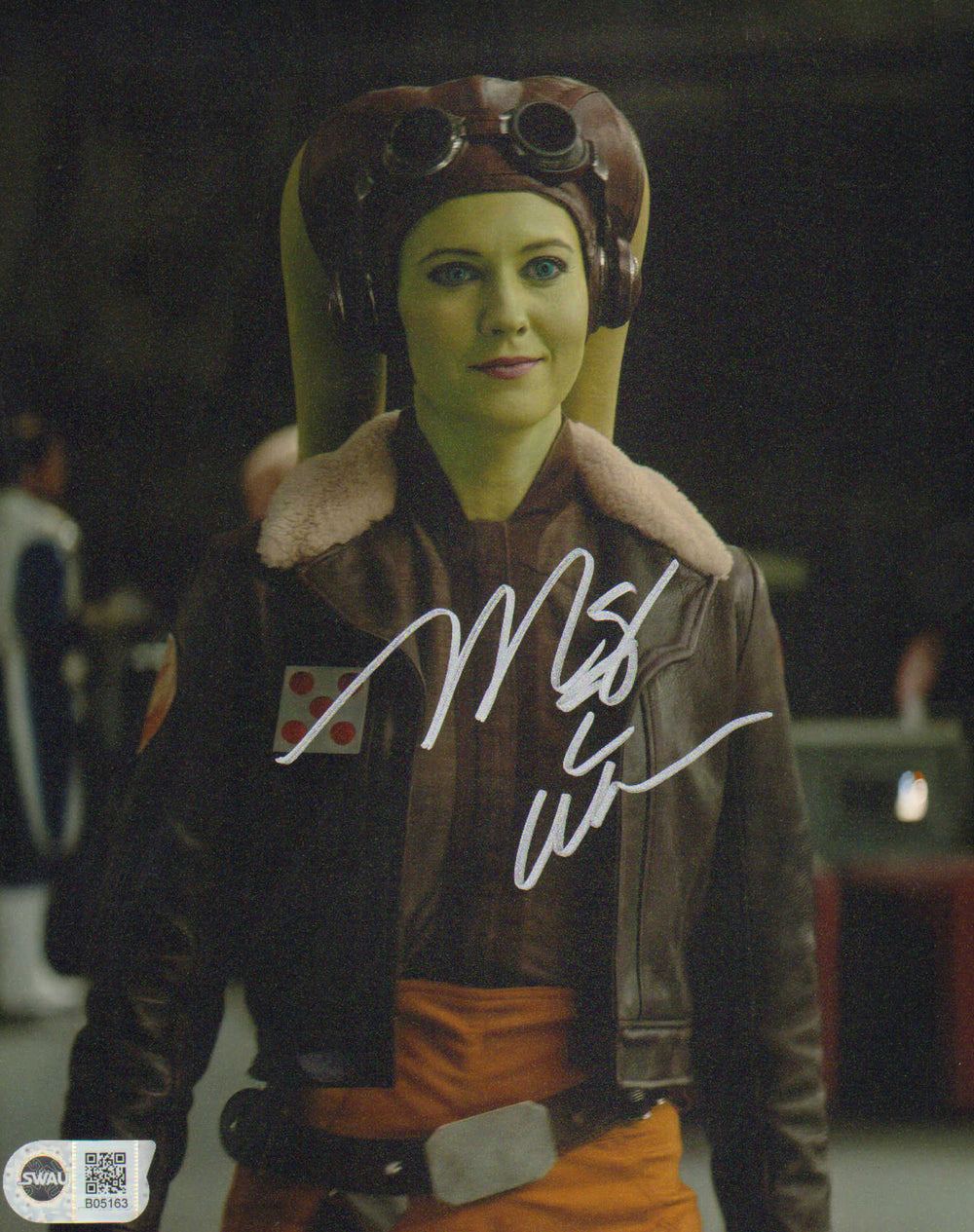 Mary Elizabeth Winstead as Hera Syndulla in Star Wars: Ahsoka (SWAU) Signed 8x10 Photo