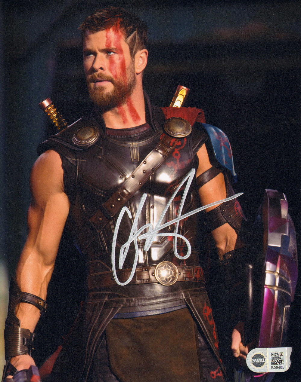 Chris Hemsworth as Thor in Thor: Ragnarok (SWAU) Signed 8x10 Photo