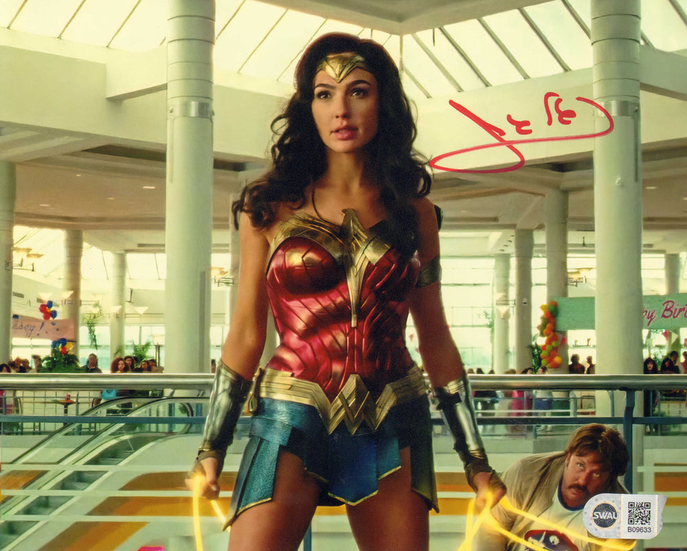 Gal Gadot as Wonder Woman in Wonder Woman 1984 (SWAU) Signed 8x10 Photo