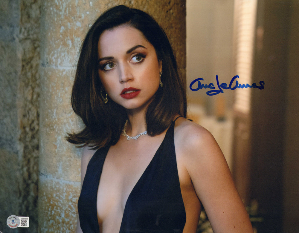 Ana de Armas as Paloma in James Bond 007: No Time to Die (Beckett) Signed 11x14 Photo