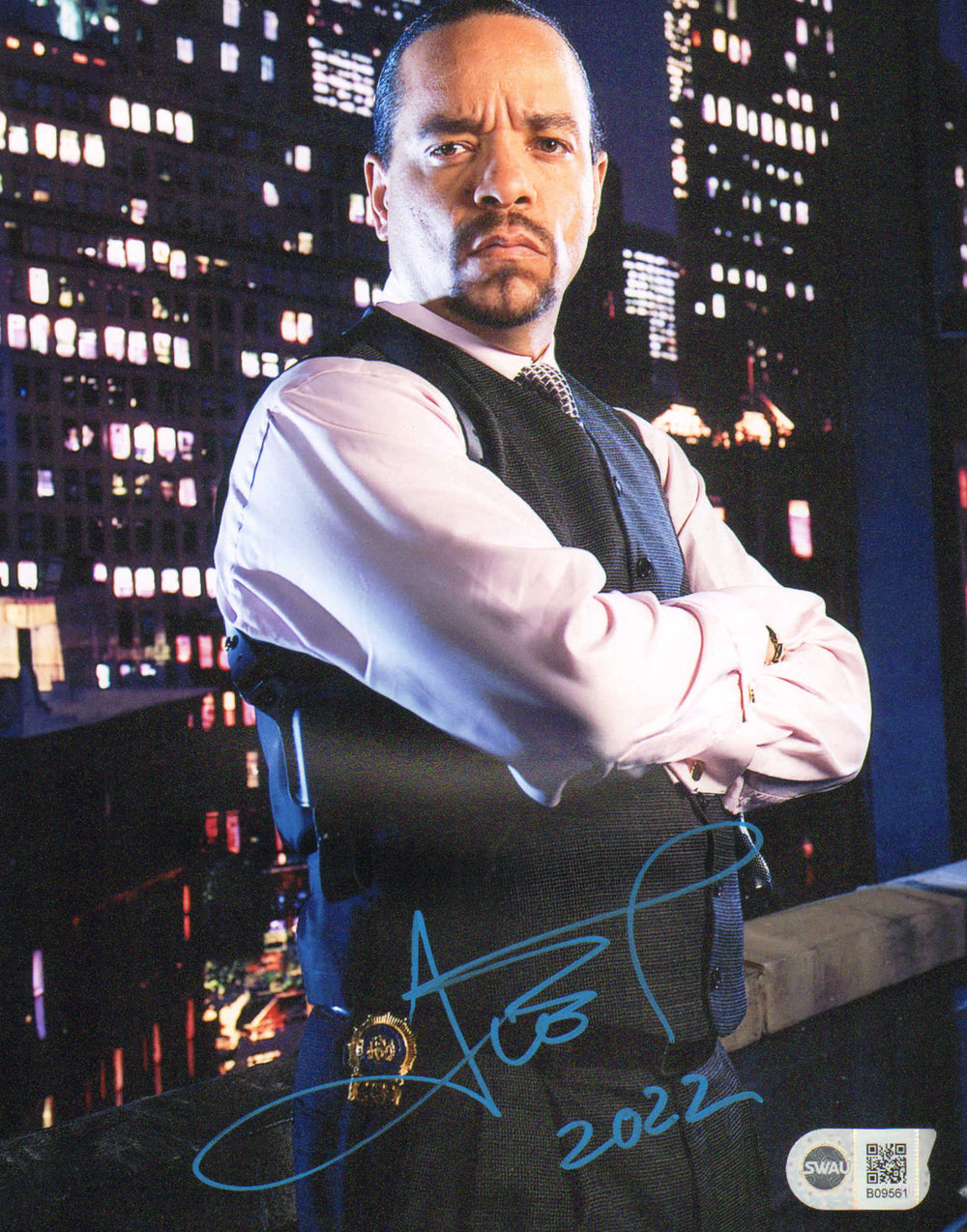 Ice-T as Detective Fin Tutuola in Law and Order: Special Victims Unit (SWAU) Signed 8x10 Photo